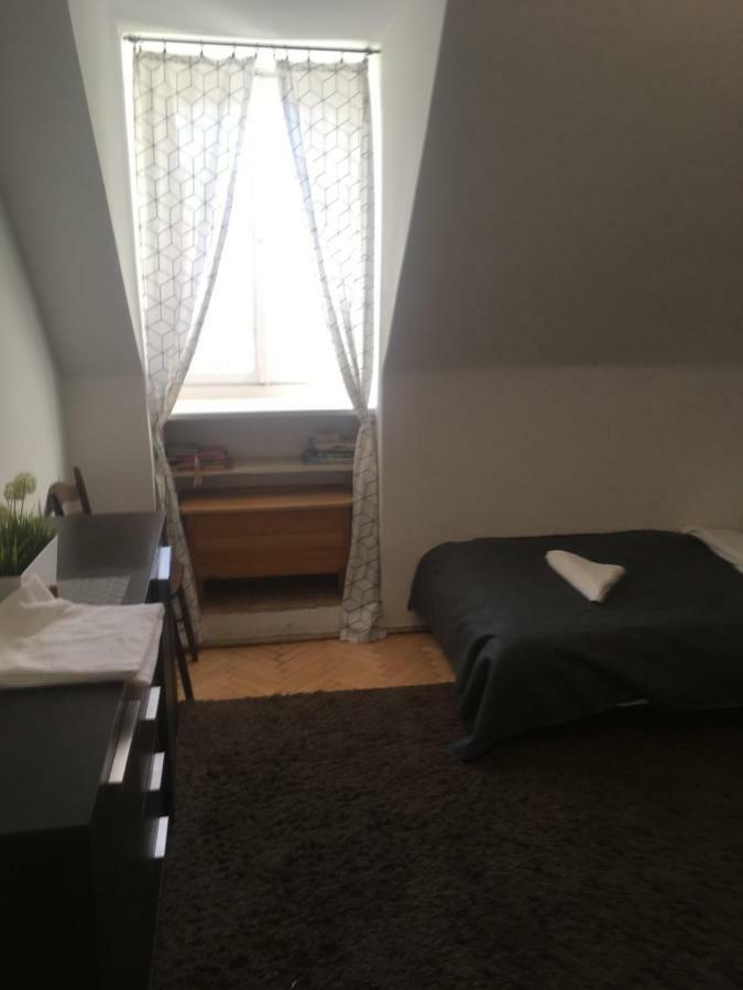 Butas Murano Apartaments Old Town *
